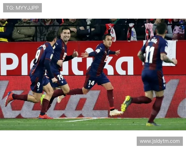 塞维利亚俱乐部辉煌历程与西甲荣耀再现的深度全景解析 塞维利亚俱乐部辉煌历程与西甲荣耀再现的深度全景解析