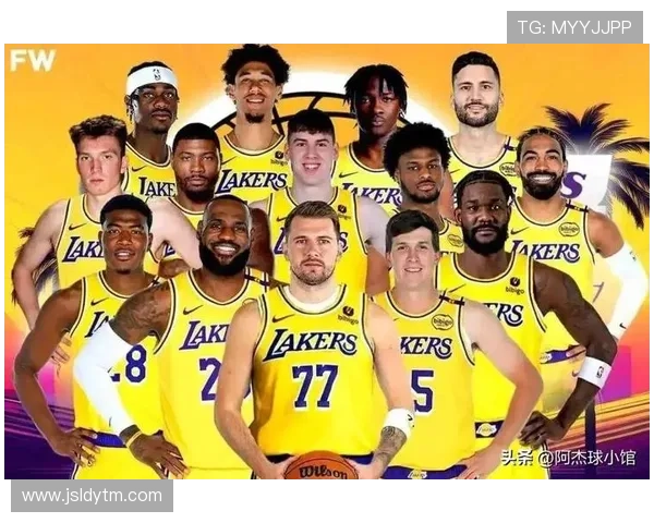 湖人逆转胜勇士 詹姆斯领衔球队迎来季后赛首场胜利