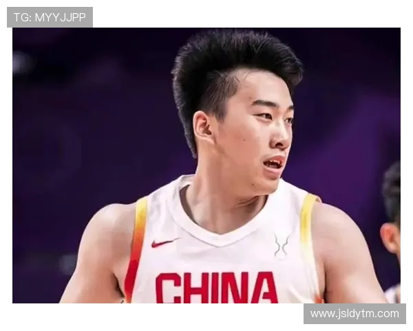 中国男篮力克澳大利亚晋级奥运会资格赛决赛,全员表现亮眼展现团结精神