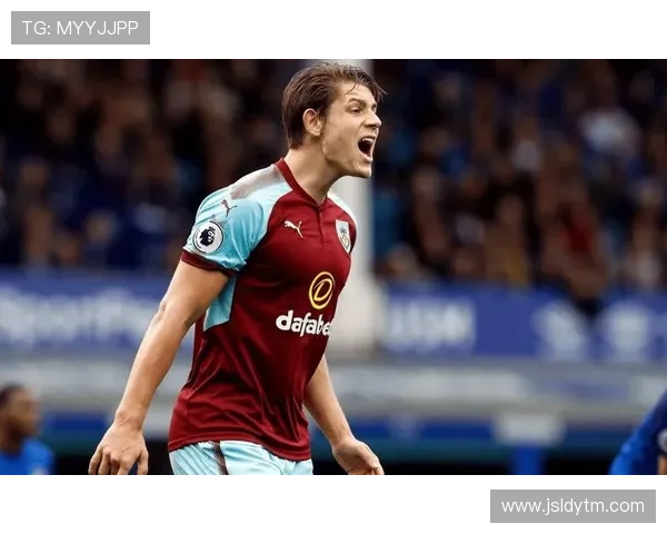 托特纳姆热刺百年荣耀与现代英超竞争力全景解析发展与未来展望 托特纳姆热刺百年荣耀与现代英超竞争力全景解析发展与未来展望