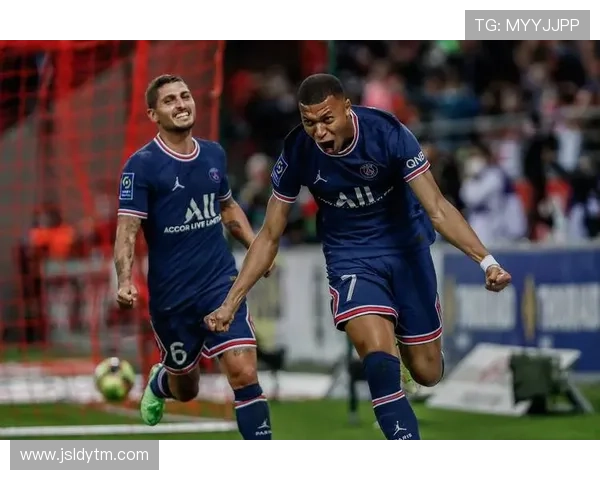 法甲联赛争冠格局生变巴黎圣日耳曼迎关键考验新赛季中多强崛起