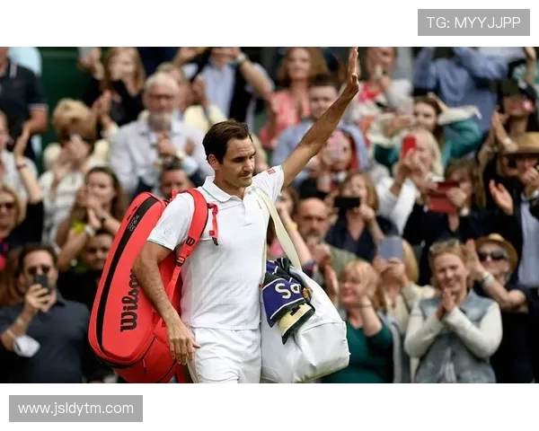 网球巨星费德勒宣布退役 引发全球球迷热议与情感回顾