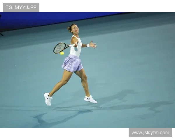 郑钦文连克强敌闯入总决赛四强展现中国网球新力量